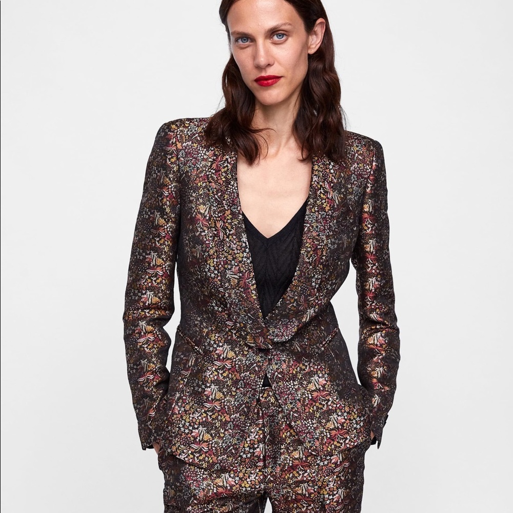 Zara Jacquard Floral Short Blazer